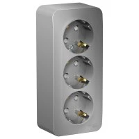 Розетка BLANCA наружная трехпостовая, с заземлением, со шторками, с изолирующей пластиной, 16А, 250В, алюминий Systeme Electric BLNRA011313