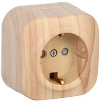 GLORY Розетка одноместная наружная с заземлением  с защитной шторкой сосна IEK ERH14-K34-16