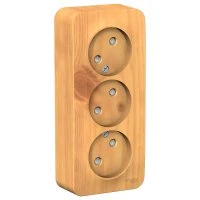 Розетка BLANCA наружная трехпостовая, без заземления, со шторками, с изолирующей пластиной, 16А, 250В, ясень Systeme Electric BLNRA001315