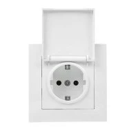 Валенсия розетка 1-местная с/з 16А белая с крышкой и защ. штор. IP44 EKF EWV10-124-10